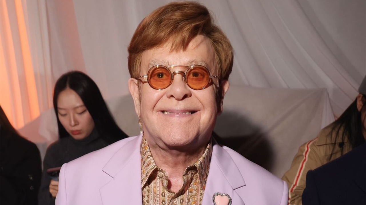 Elton John confessa perda de visão em um dos olhos após infecção Lorena Bueri