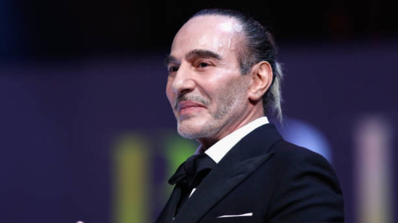 John Galliano anuncia saída da direção criativa da Maison Margiela Lorena Bueri