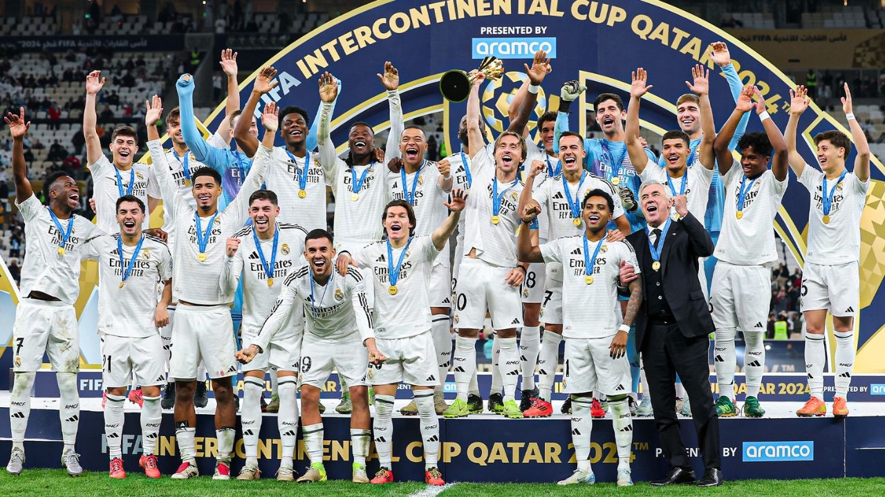 Mundial de Clubes: Real Madrid alcança título intercontinental pela 9ª vez Lorena Bueri