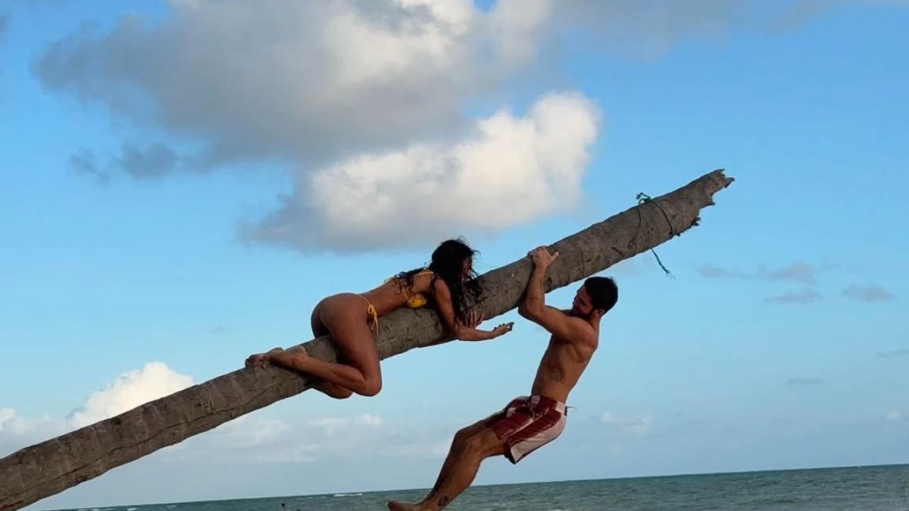 João Guilherme posta foto inusitada ao lado de Bruna Marquezine Lorena Bueri