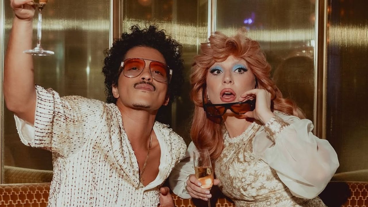 'Die With A Smile' de Lady Gaga e Bruno Mars, alcança 100 dias no topo do Spotify Global Lorena Bueri