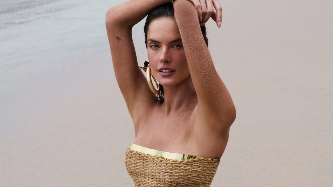 Alessandra Ambrósio é estrela na capa da 50° edição da Vogue com vibe tropical  Lorena Bueri