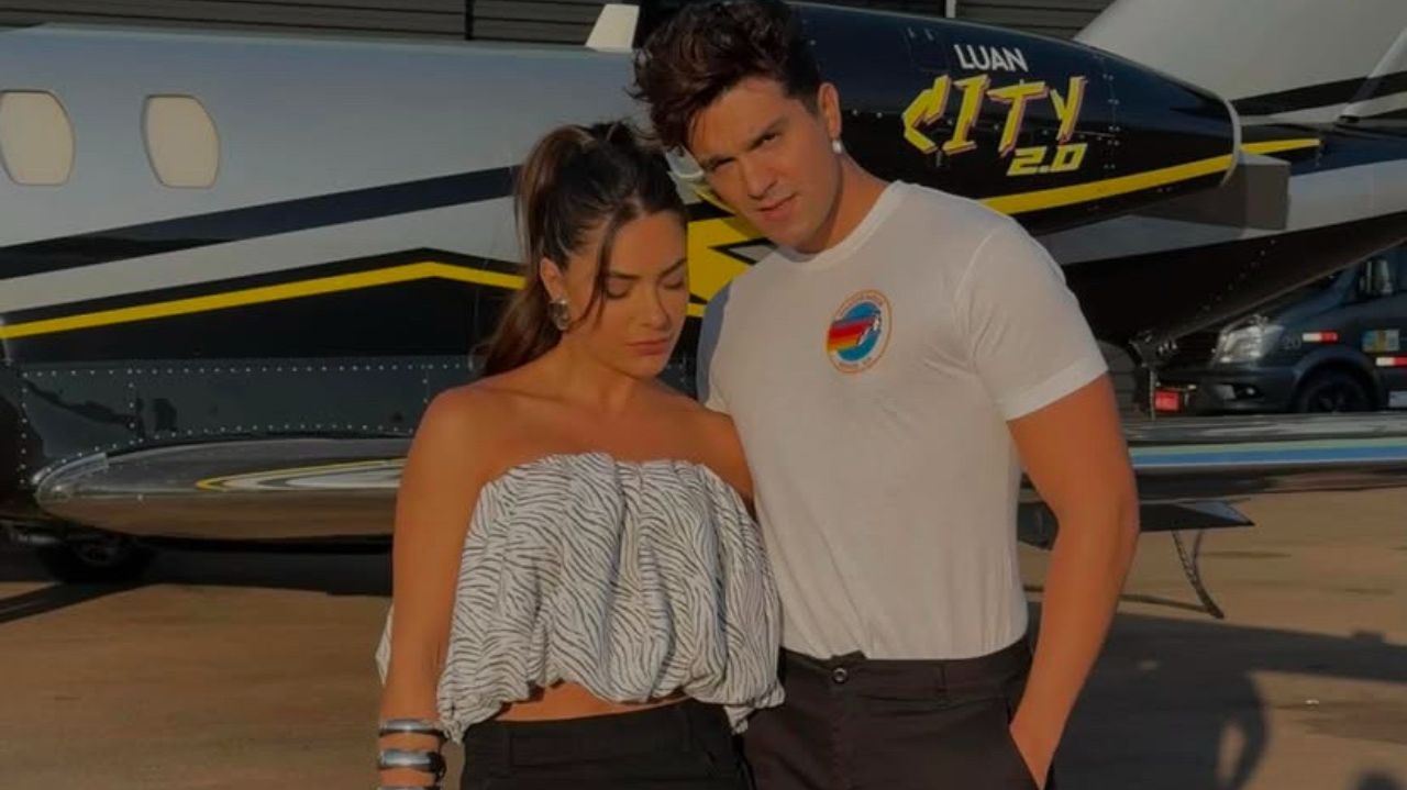 Luan Santana usa camiseta com estampa de Jade Magalhães e encanta a web Lorena Bueri