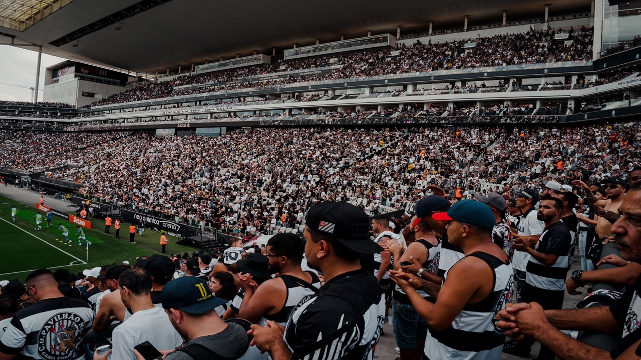 Corinthians inicia 2025 sem somas no elenco; conversa nos bastidores é sobre manutenção Lorena Bueri