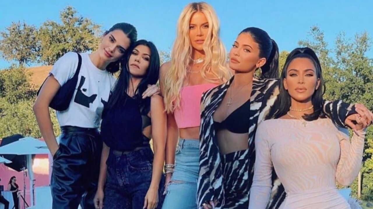 Kardashians fazem doações para bombeiros em incêndio em Los Angeles Lorena Bueri