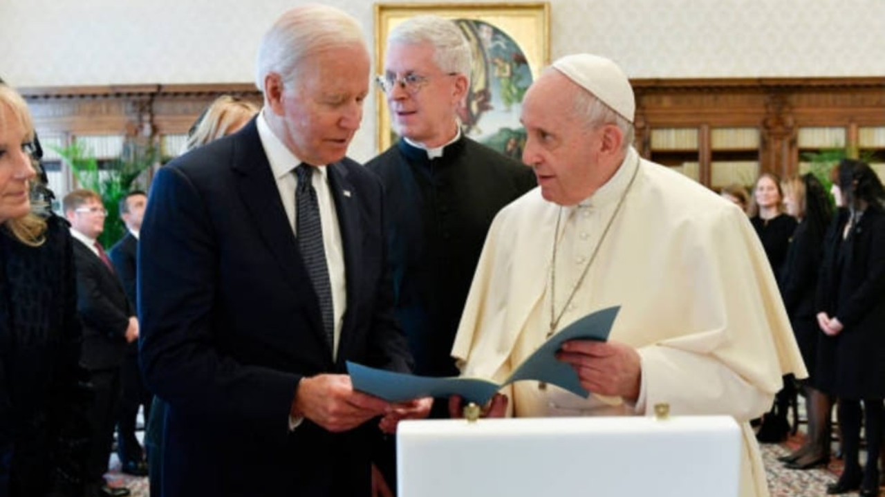 Biden concede ao papa medalha da liberdade, maior honraria civil dos EUA Lorena Bueri