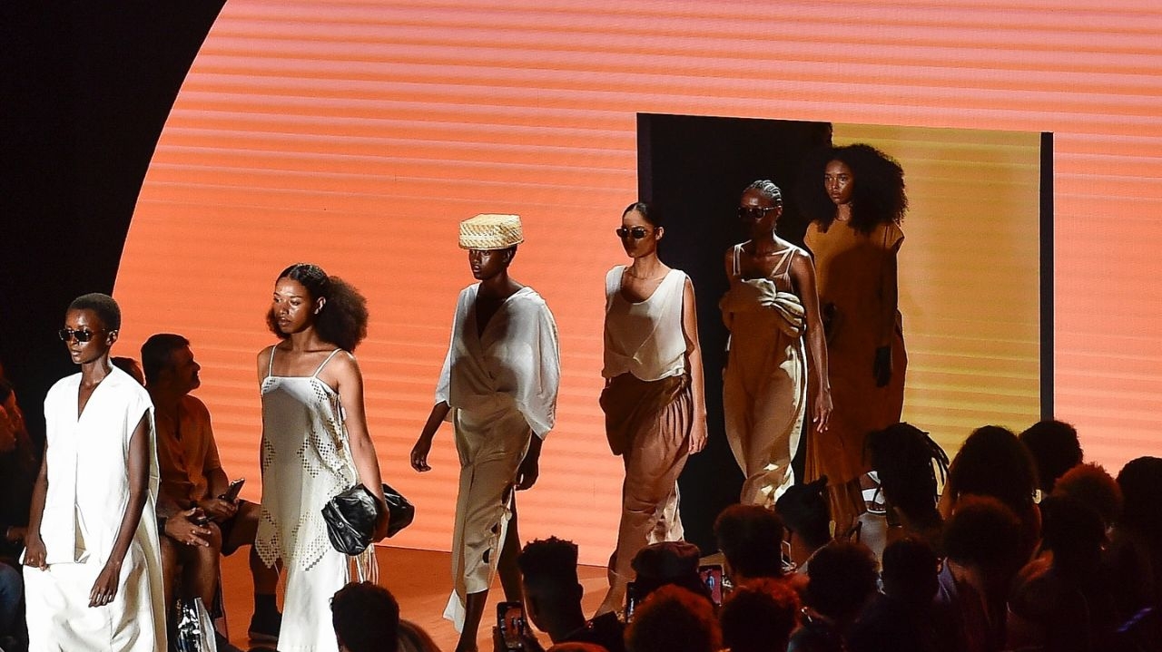 Desde o Met Gala a Fashion Week: acompanhe os eventos no mundo da moda em 2025  Lorena Bueri