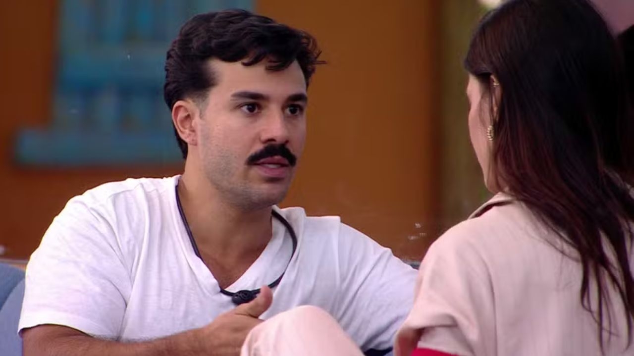 BBB25: Vitória Strada e Matheus brigam com frequência dentro da casa Lorena Bueri