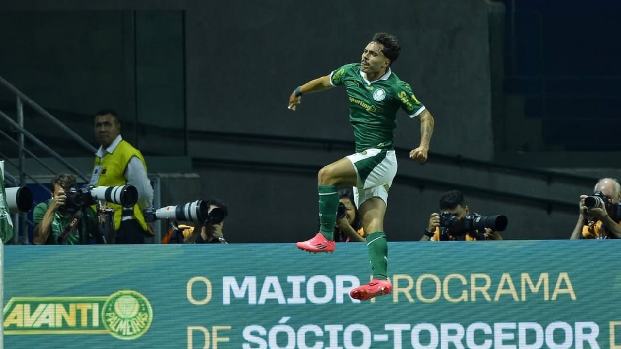 Palmeiras vence a Portuguesa com crias da base como titulares e dois gols de Maurício Lorena Bueri