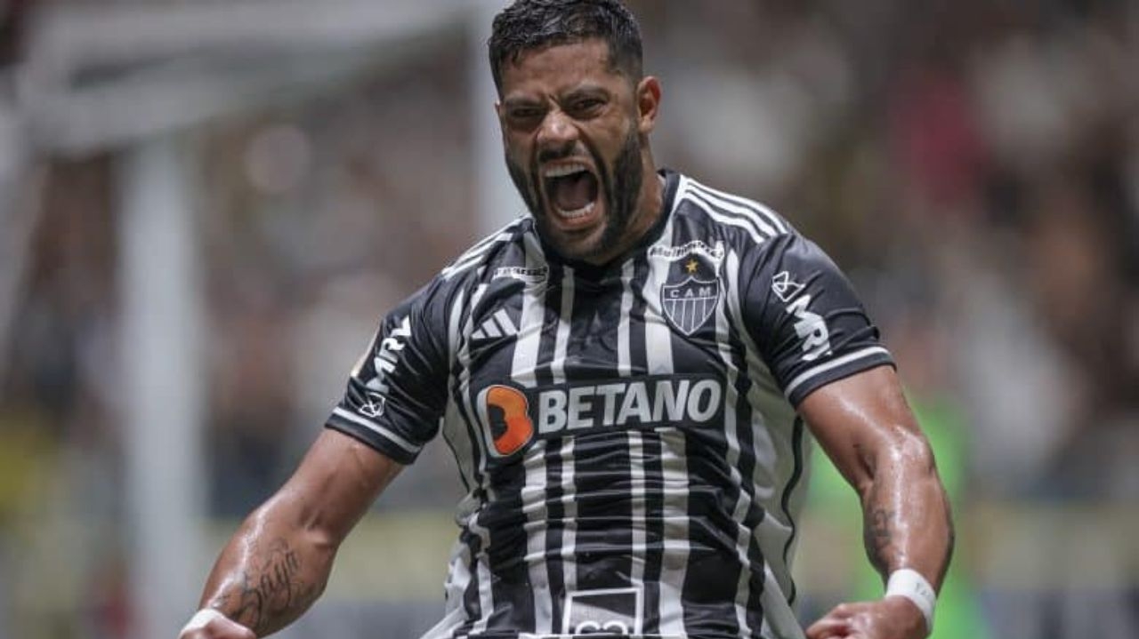 Hulk faz balanço da carreira momentos antes de amistosos do Galo Lorena Bueri