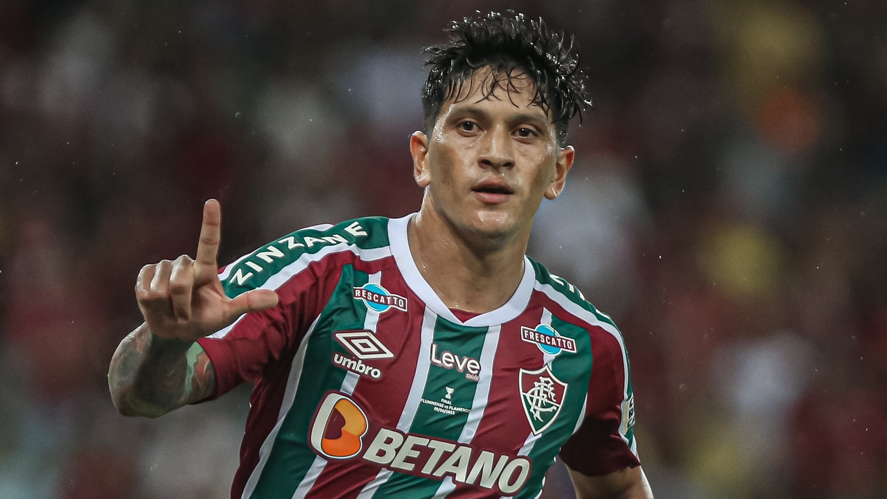 Portal analisa números de Fluminense x Portuguesa; Cano é destaque Lorena Bueri