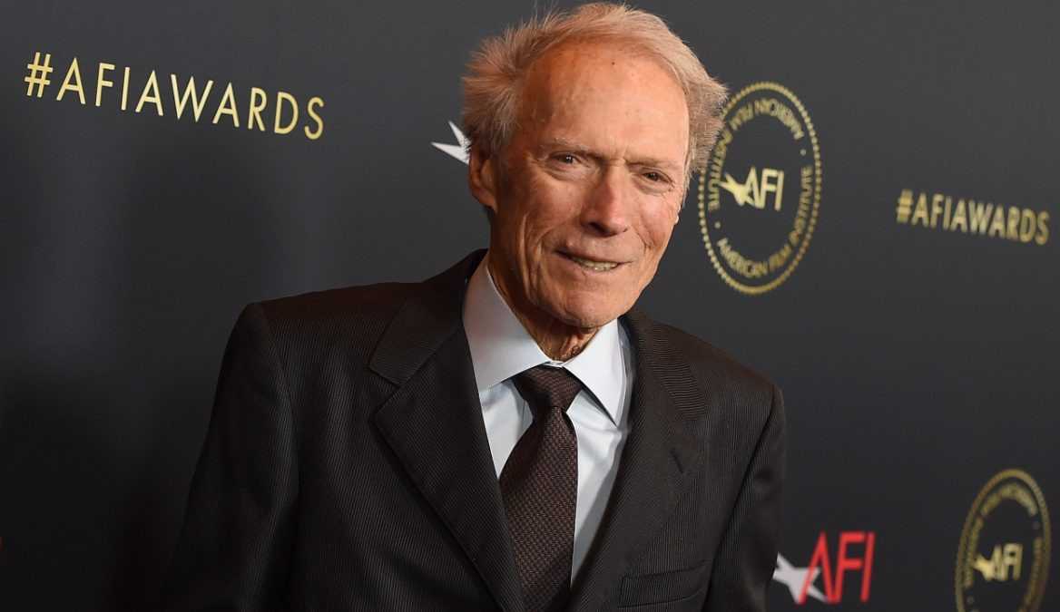 Clint Eastwood não cogita se aposentar Lorena Bueri