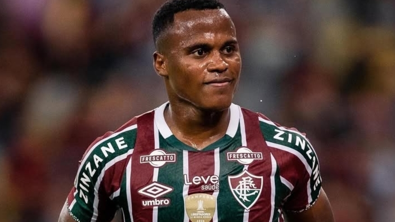 Fluminense recusa proposta de clube holandês por Arias Lorena Bueri