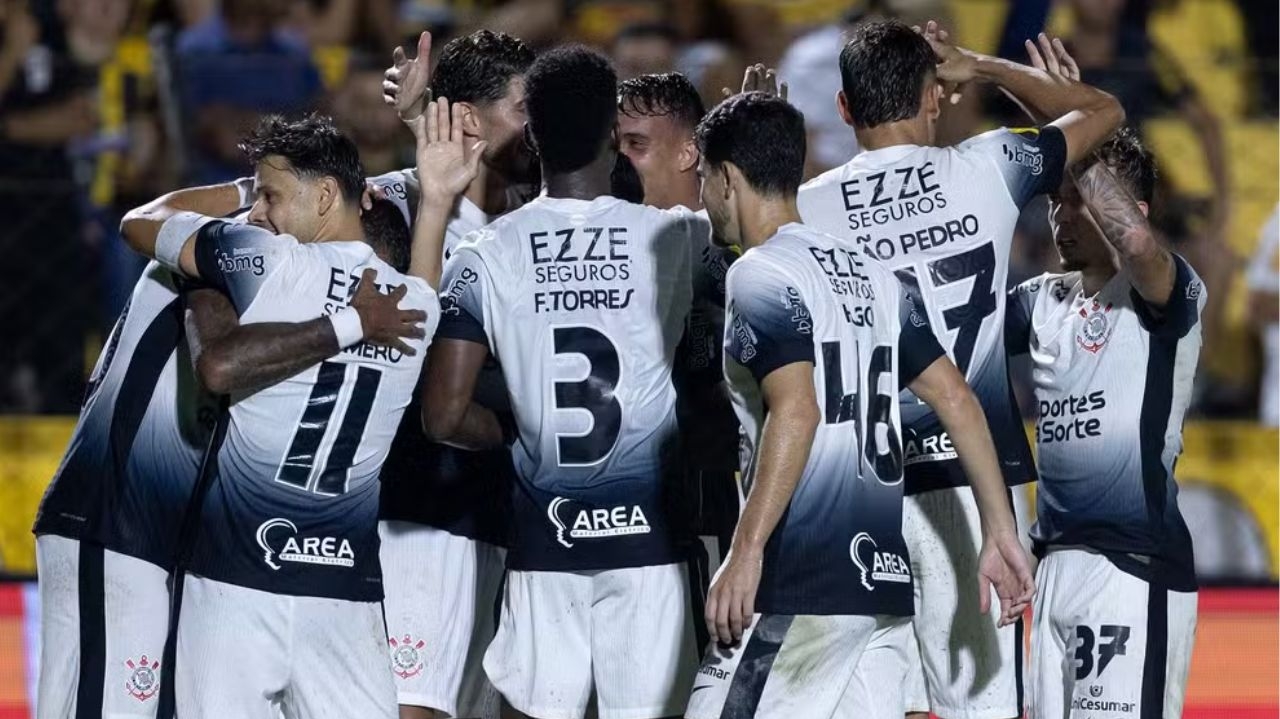Hugo Souza pega pênalti e Corinthians vence no Paulistão Lorena Bueri