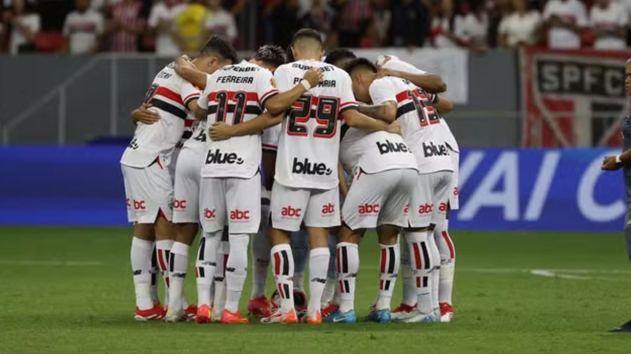 São Paulo fica no zero contra a Inter de Limeira mesmo com um a mais Lorena Bueri