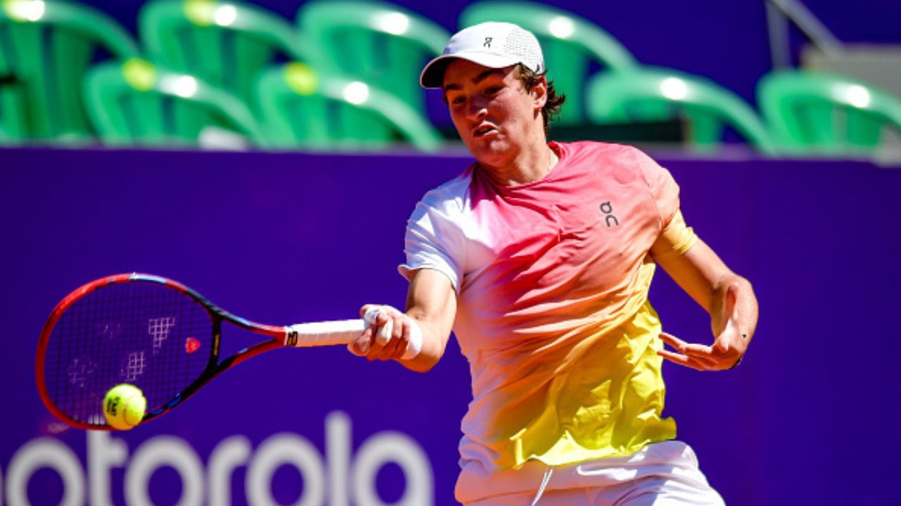 João Fonseca vence partida complicada e avança em Buenos Aires Lorena Bueri