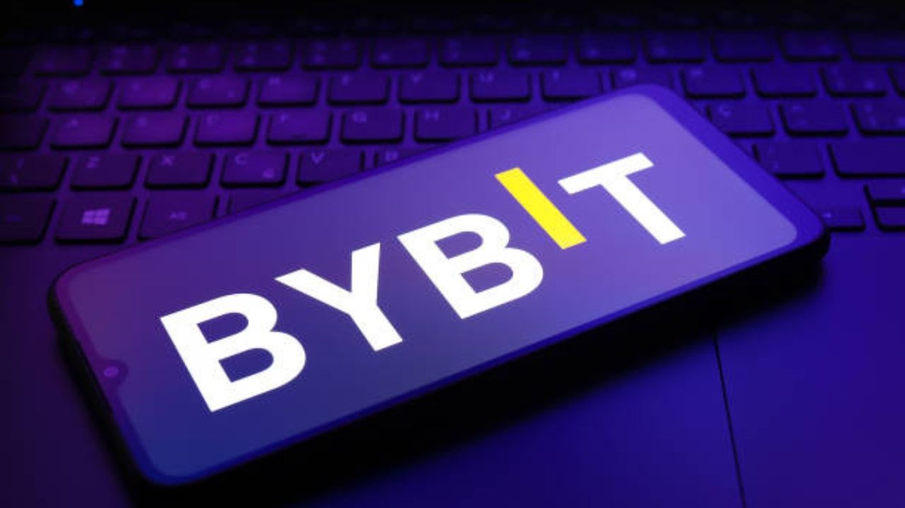 Corretora de criptomoedas Bybit confirma ataque hacker Lorena Bueri