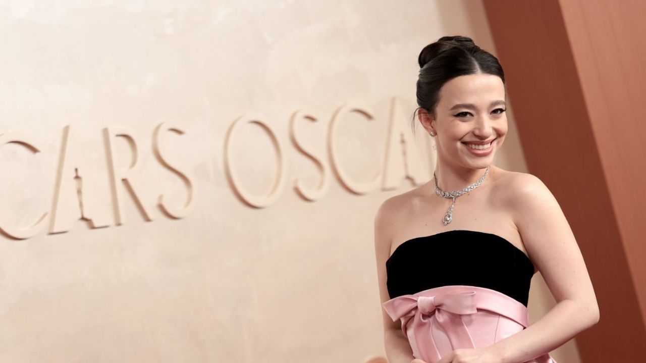 Oscar 2025: Mikey Madison aposta em look Dior  Lorena Bueri