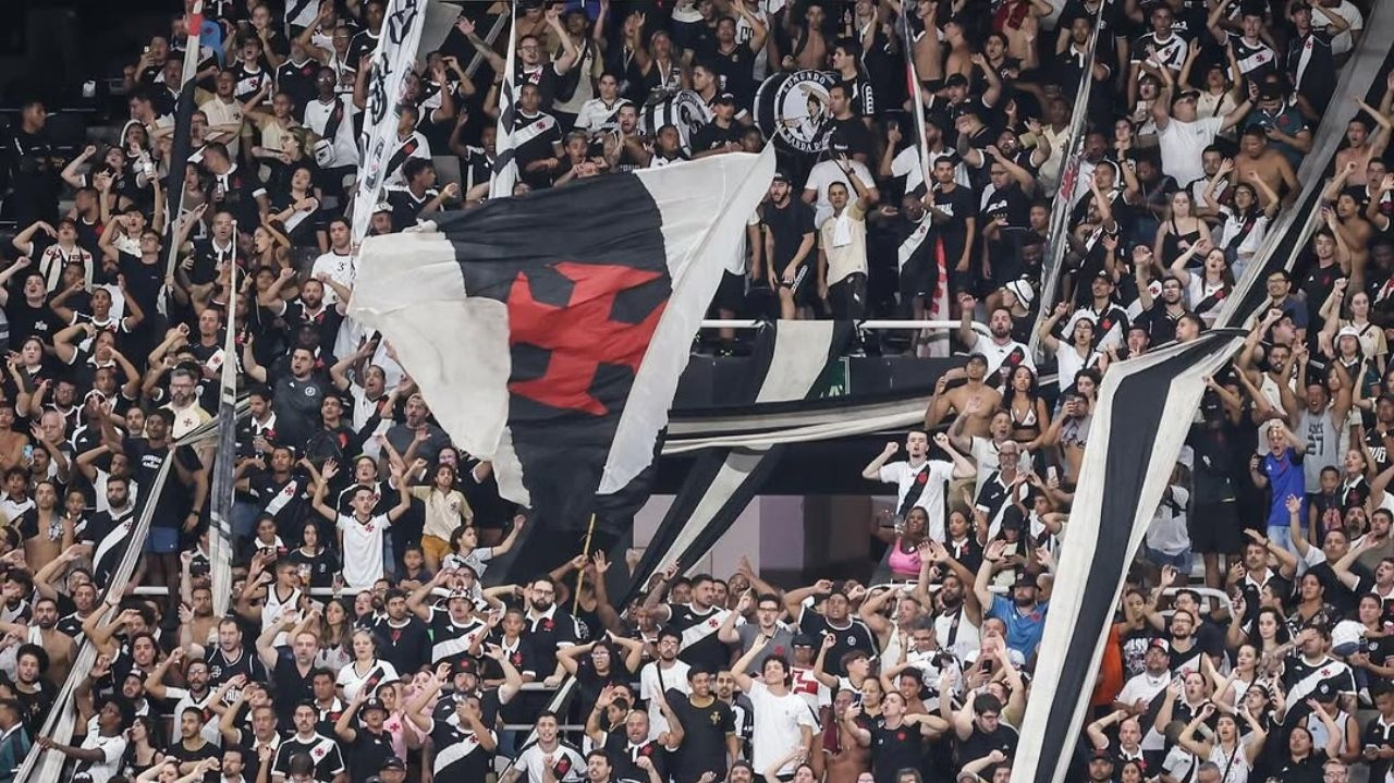 Nova estratégia em campo deixa Vasco forte para próximas disputas Lorena Bueri