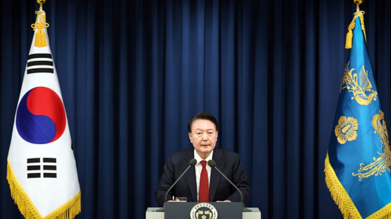 Presidente da Coreia do Sul que estava preso saiu da prisão  Lorena Bueri
