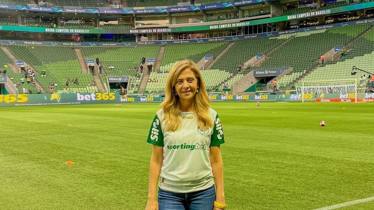 Leila Pereira critica jogadores que se manifestaram contra o uso do gramado sintético Lorena Bueri