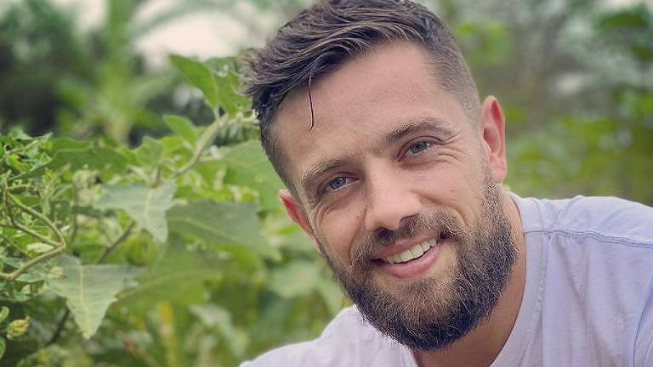 Rafael Cardoso confessa ter trocado mensagens com atriz menor de idade: 'plena consciência' Lorena Bueri