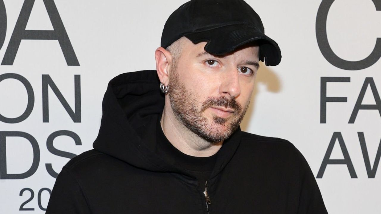 Gucci confirma escolha de novo diretor criativo Demna Gvasalia para a marca Lorena Bueri