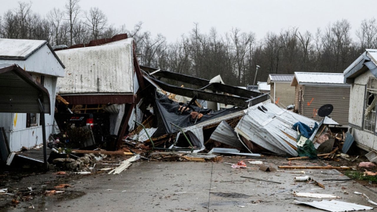 Missouri e Tennessee em alerta para novos tornados após tempestades nos EUA Lorena Bueri