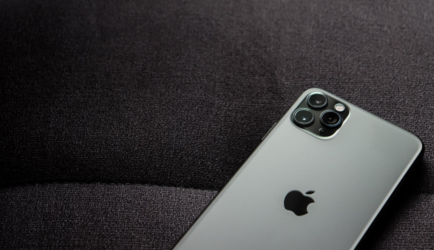 Apple anuncia redução de preço dos iPhones 11, 12 e o fim da fabricação do iPhone XR