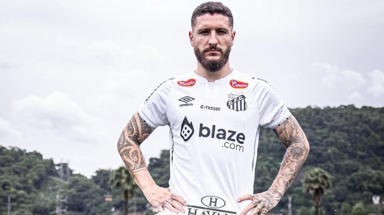 Zé Rafael avança na recuperação e fica à disposição do Santos Lorena Bueri