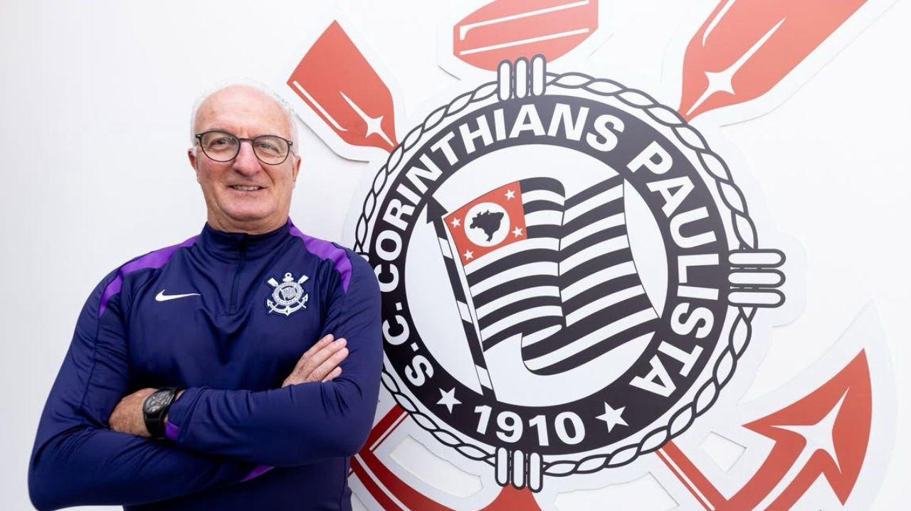 Dorival é oficialmente anunciado no Corinthians e comanda seu primeiro treino Lorena Bueri