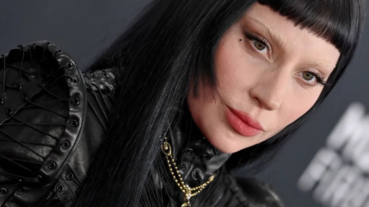 Clientes sofrem cancelamento de reservas no Airbnb e Booking às vésperas de Lady Gaga Lorena Bueri