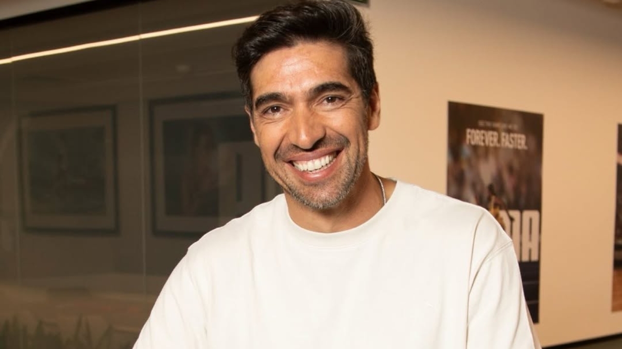 Após frustração com Ancelotti, Milton Neves defende Abel Ferreira na Seleção Brasileira Lorena Bueri
