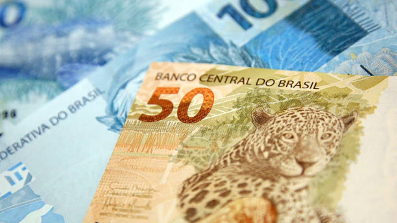 Contas do mês de março fecham com um superávit primário de R$1,096 bilhão Lorena Bueri