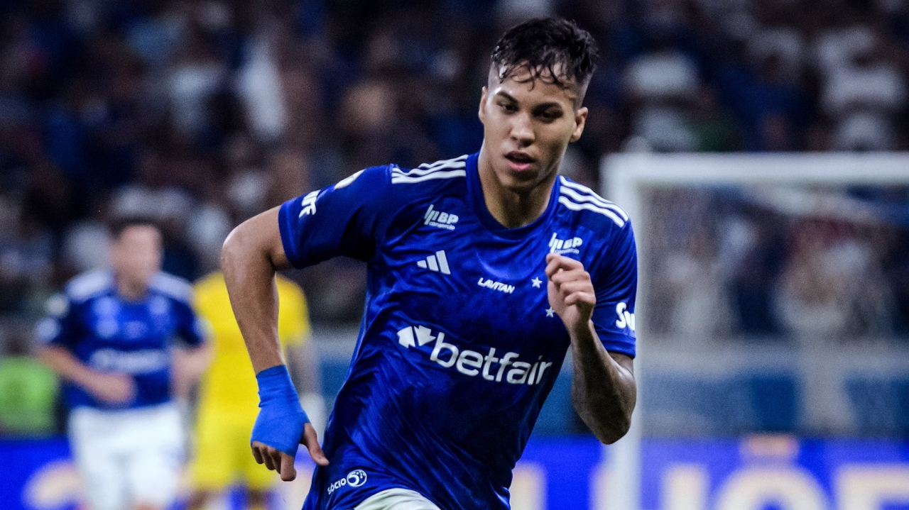 Kaio Jorge brilha e Cruzeiro larga na frente do Vila na Copa do Brasil Lorena Bueri