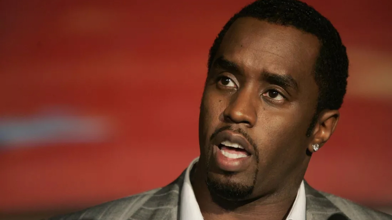 Diddy recusa acordo judicial e vai encarar promotoria em audiência Lorena Bueri