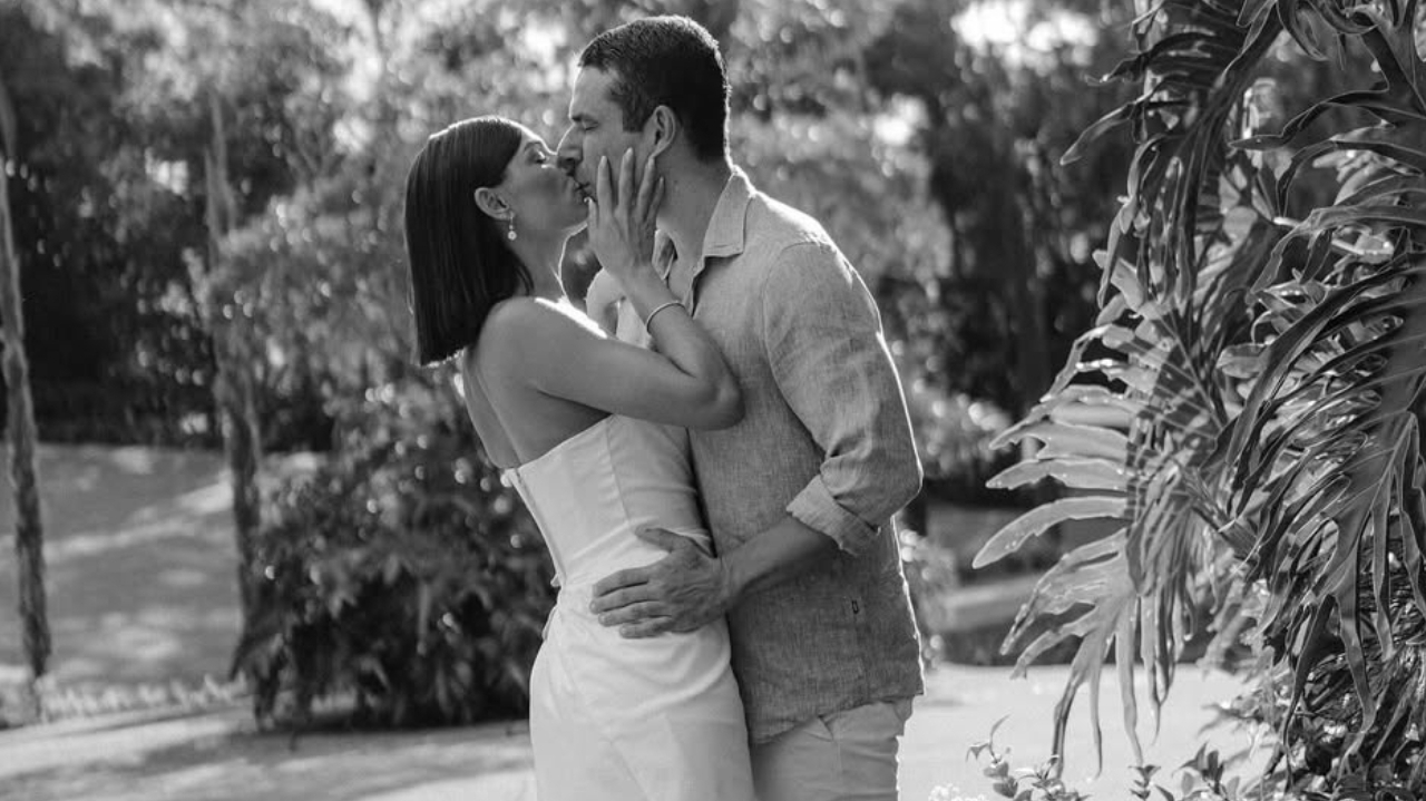 Isis Valverde e Marcus Buaiz realizam pré-wedding com familiares e amigos próximos Lorena Bueri