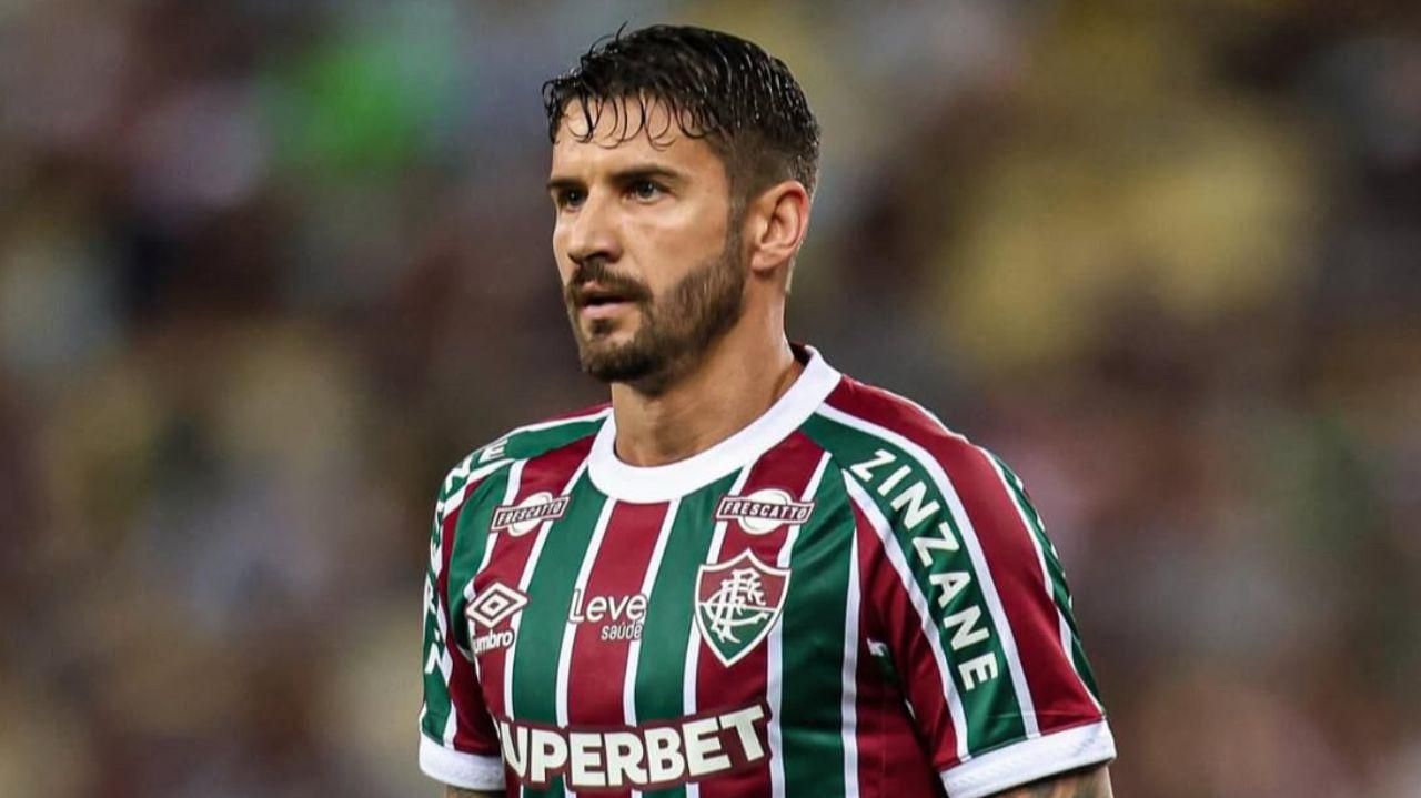 Fluminense reage no segundo tempo, vira nos acréscimos e derruba o Sport pelo Brasileirão Lorena Bueri