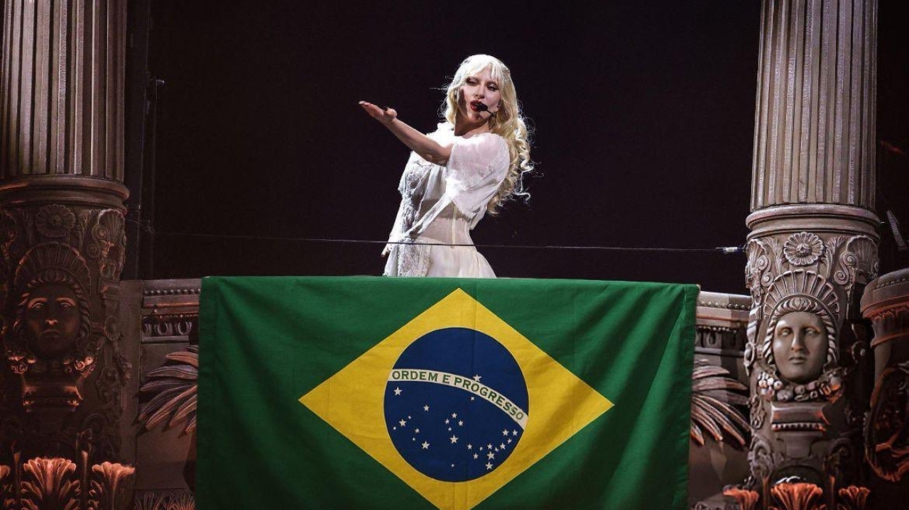 Lady Gaga atrai 2,1 milhões de fãs em show histórico em Copacabana Lorena Bueri