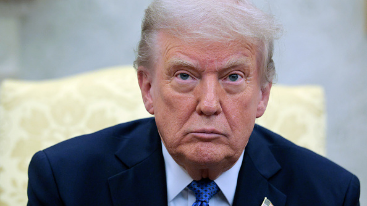 EUA: Trump suspende novas bolsas de pesquisa para Harvard Lorena Bueri