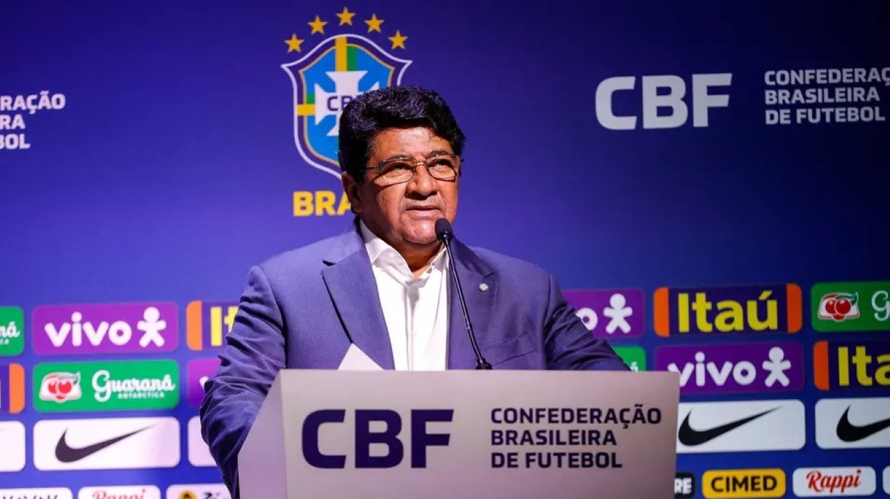 CBF teria marcado amistoso com seleção banida do futebol, diz Galvão Bueno Lorena Bueri