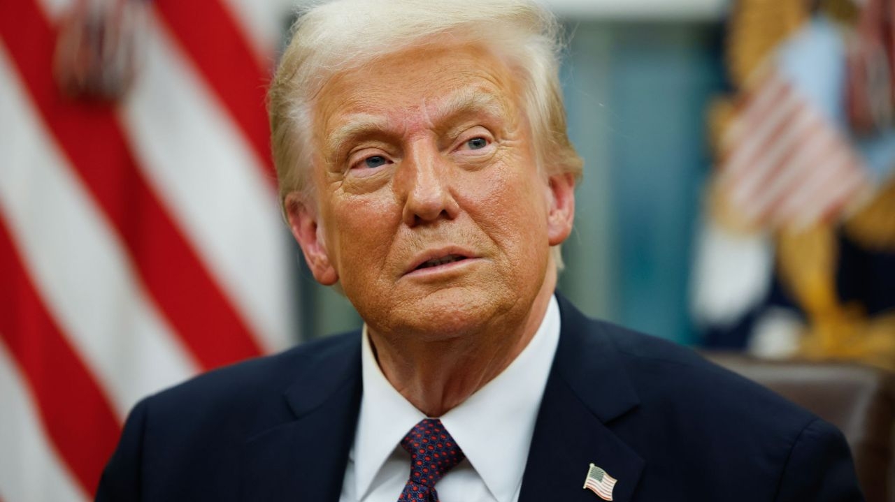 Tribunal dos EUA rejeita tentativa de Trump de revogar status legal de 400 mil imigrantes Lorena Bueri
