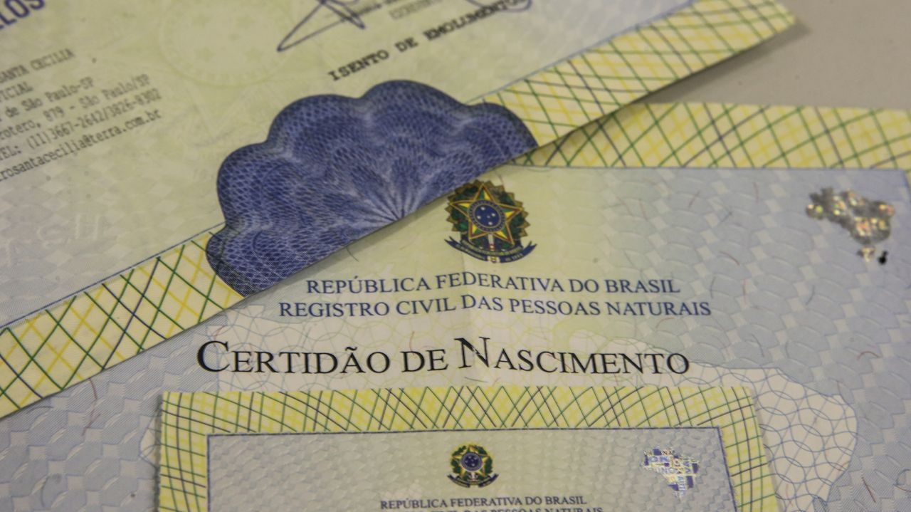 Novas regras para adoção unilateral visam garantir segurança jurídica e preservação da identidade Lorena Bueri