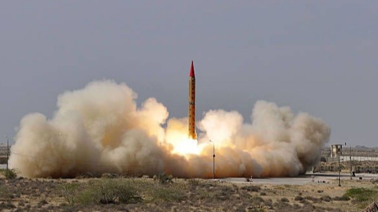 Arsenais nucleares de Índia e Paquistão acendem alerta em meio a tensões na Caxemira Lorena Bueri
