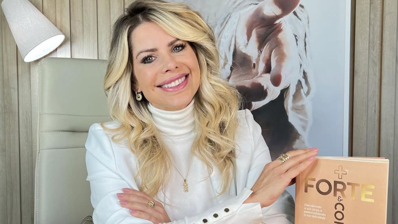 Karina Bacchi intitula show de Lady Gaga como 'culto a Satanás' Lorena Bueri