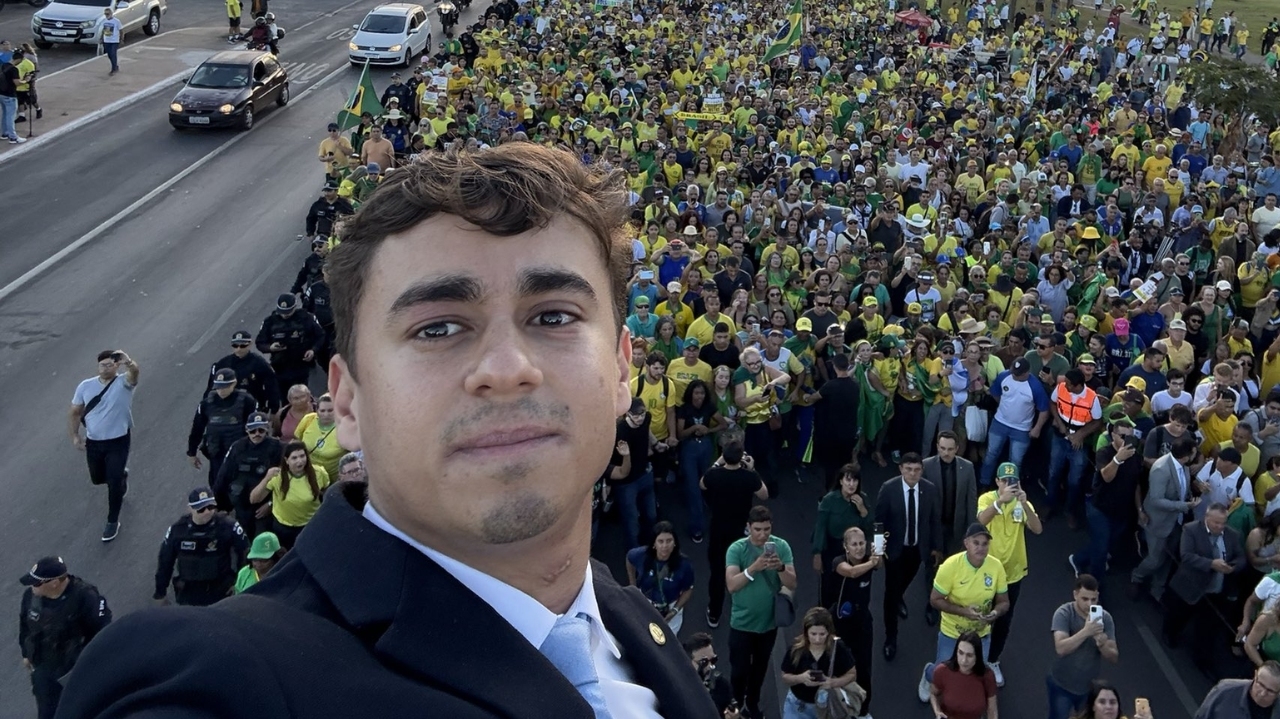 Nikolas Ferreira viraliza ao denunciar escândalo bilionário no INSS Lorena Bueri