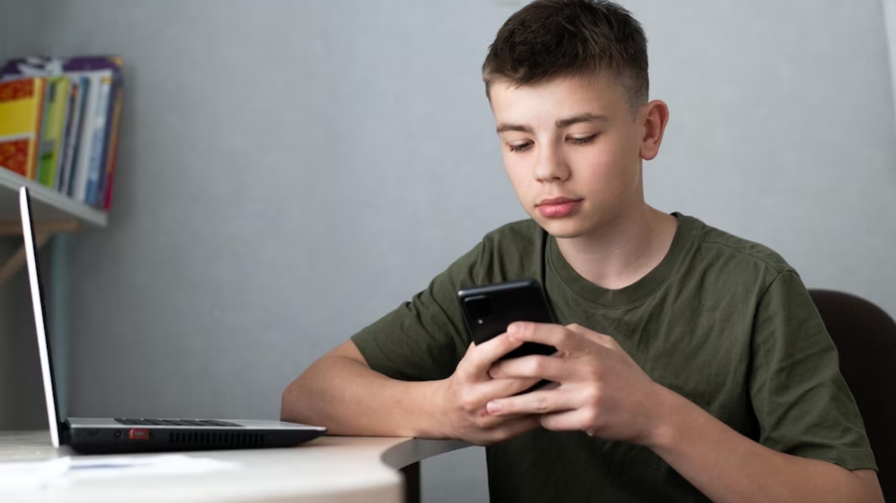 “Dix”: a gíria do TikTok que acende alerta sobre privacidade entre adolescentes Lorena Bueri