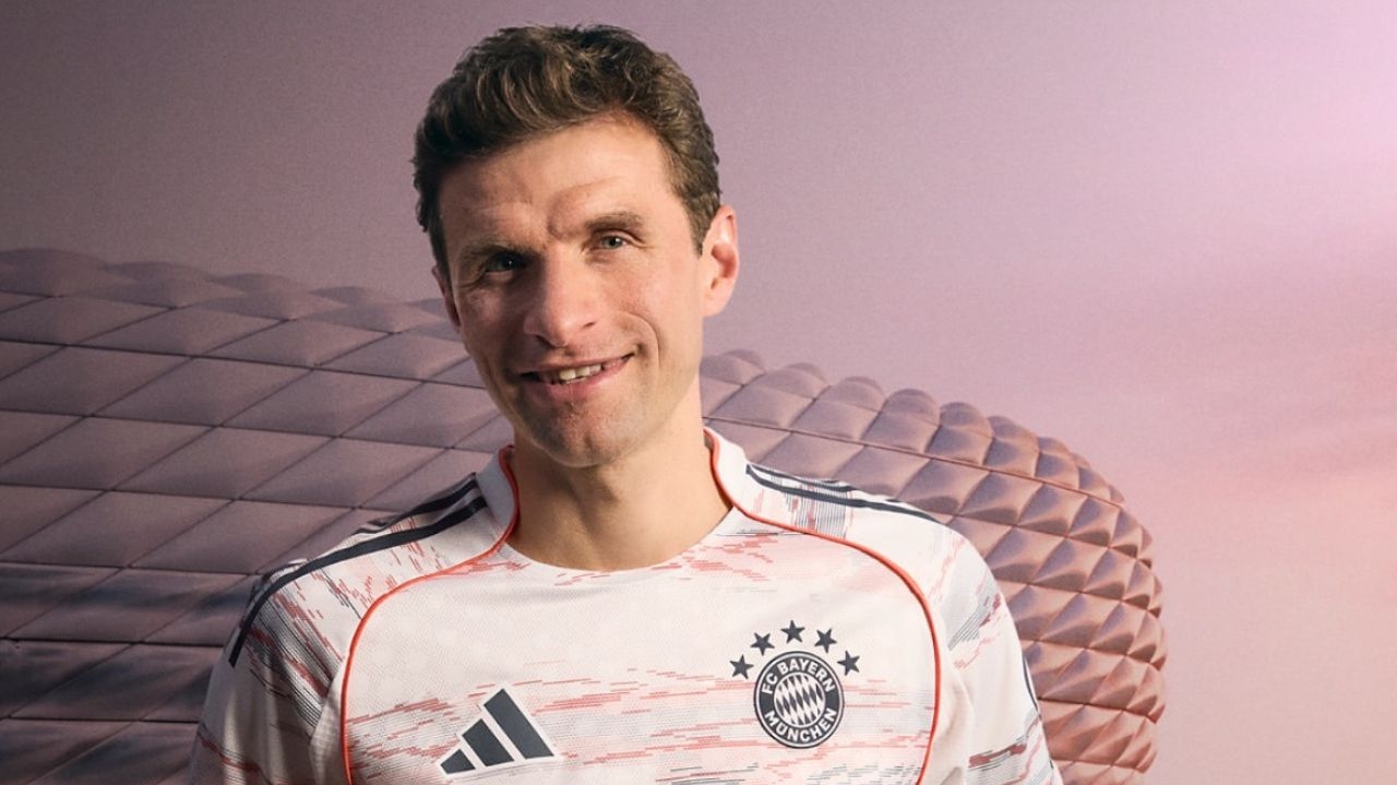 Com homenagem da torcida e do clube, Thomas Müller se despede do Bayern de Munique Lorena Bueri