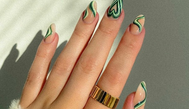 Acessórios de manicure para você fazer sua nail art em casa