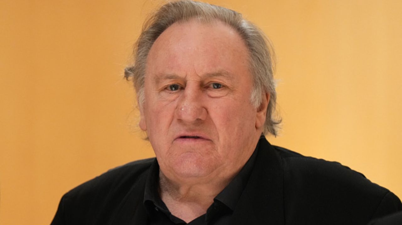 Gérard Depardieu é condenado por agressão sexual na França Lorena Bueri